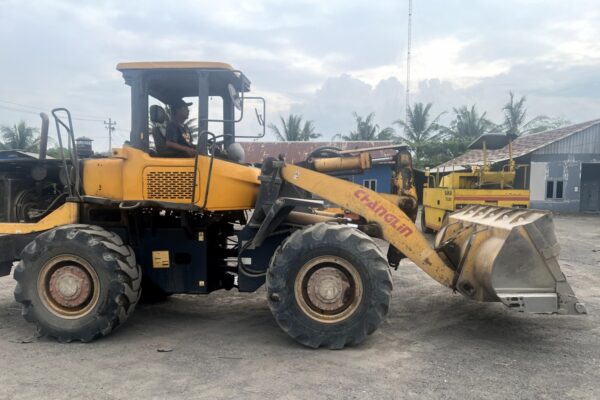 wheel loader